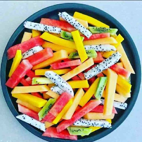 دانلود آهنگ یه قلب از جنسِ شیشه گفت بمون با من همیشه 